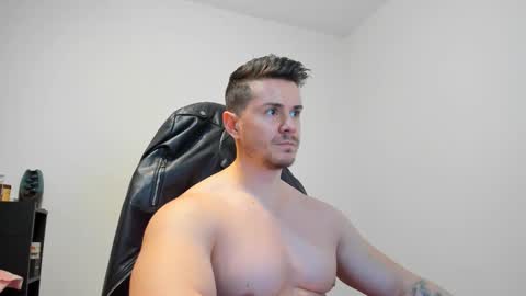 Snapshot of alphagodleatherking92 chatting on December 2024 10:01:02 AM LeatherMaster online show from December 2024 10:01:02 AM