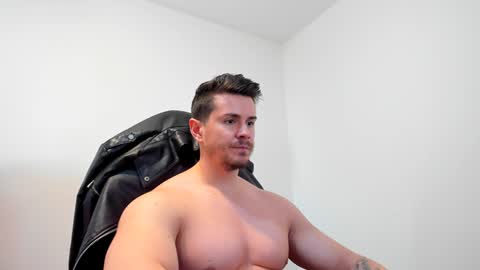 Snapshot of alphagodleatherking92 chatting on January 2025 10:43:01 AM LeatherMaster online show from January 2025 10:43:01 AM