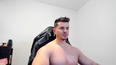 Snapshot of alphagodleatherking92 chatting on January 2025 10:14:02 AM LeatherMaster online show from January 2025 10:14:02 AM