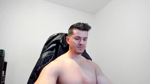 Snapshot of alphagodleatherking92 chatting on February 2025 08:48:02 AM LeatherMaster online show from February 2025 08:48:02 AM