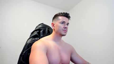 Snapshot of alphagodleatherking92 chatting on February 2025 07:00:02 AM LeatherMaster online show from February 2025 07:00:02 AM