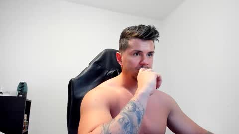 Snapshot of alphagodleatherking92 chatting on March 2025 09:42:01 AM LeatherMaster online show from March 2025 09:42:01 AM