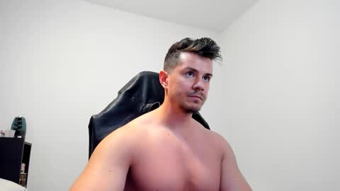 Snapshot of alphagodleatherking92 chatting on March 2025 08:02:01 AM LeatherMaster online show from March 2025 08:02:01 AM