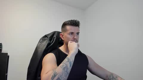 Snapshot of alphagodleatherking92 chatting on September 2025 04:01:02 PM LeatherMaster online show from September 2025 04:01:02 PM