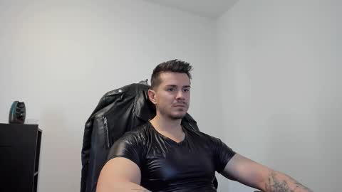 Snapshot of alphagodleatherking92 chatting on October 2025 06:34:01 AM LeatherMaster online show from October 2025 06:34:01 AM