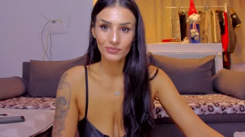 Michelle online show from November 2025 01:30:02 AM