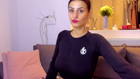 Snapshot of alphaqueenx chatting on February 2026 08:40:02 PM Michelle online show from February 2026 08:40:02 PM