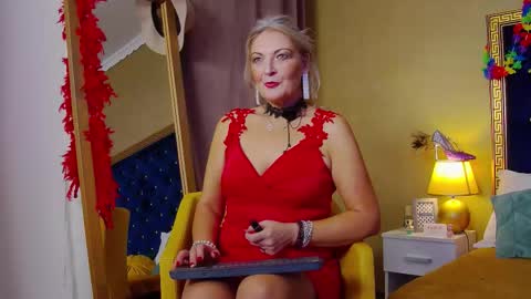 Alura Jenson online show from November 2025 08:54:01 PM