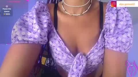   online show from December 2024 08:45:01 PM