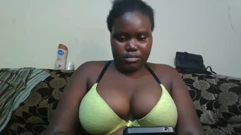 Snapshot of alyabeiby chatting on December 2025 08:05:02 PM alyabeiby online show from December 2025 08:05:02 PM