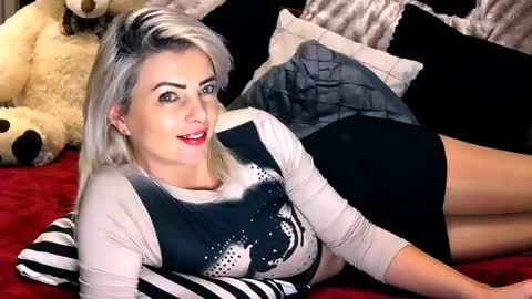 aly online show from December 2024 01:11:02 PM