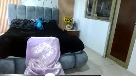 alylatina online show from May 2026 04:23:02 PM