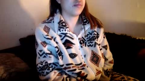 Alyn Maria online show from June 2026 02:40:01 AM