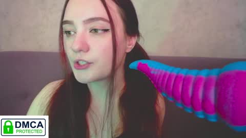 Snapshot of alyssa__scarlet chatting on December 2024 09:28:02 AM Alyssa online show from December 2024 09:28:02 AM