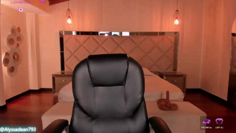 Aly  online show from June 2026 02:33:01 PM