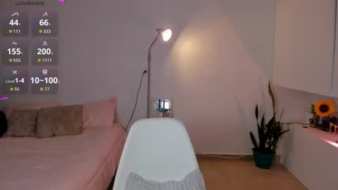 Snapshot of alyssagreen_ chatting on June 2026 07:19:01 PM Im AlyssaLovense is ActiveMy pleasure is in your handsPrivate is Open online show from June 2026 07:19:01 PM