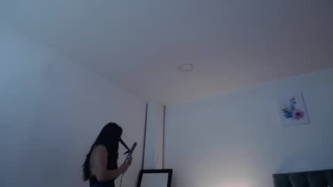 alyssia wolds online show from January 2025 01:02:02 PM