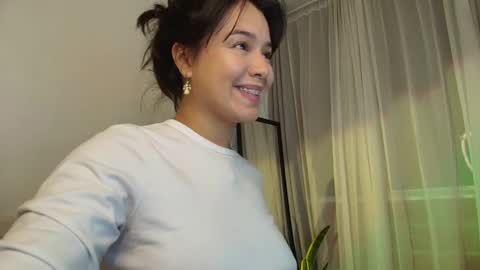 alyssia wolds online show from September 2025 12:21:02 AM