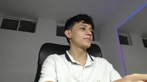 alyxen online show from April 2026 07:37:01 PM