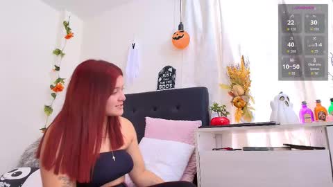 Isabella online show from October 2025 06:40:01 PM