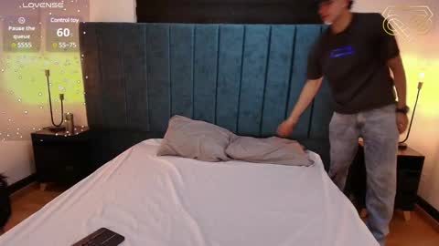 Amadeo Wild online show from December 2024 04:40:02 PM