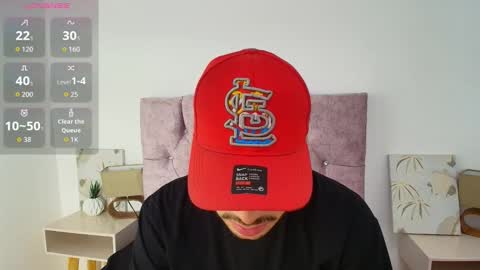 Amadeo Wild online show from October 2025 04:08:01 PM