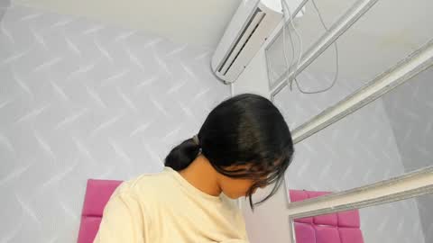 AMAIA online show from January 2025 01:51:02 AM