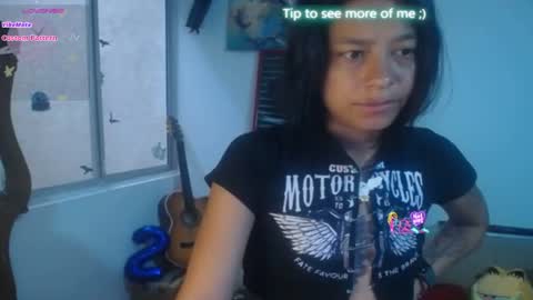Snapshot of amaia_t chatting on June 2026 12:53:02 PM Amaia online show from June 2026 12:53:02 PM