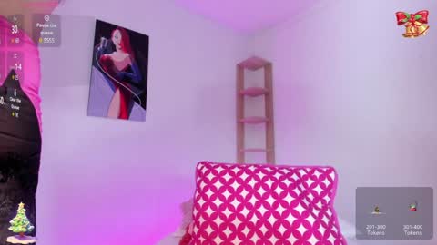 Amaia  online show from December 2024 07:11:01 PM