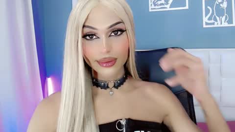 amal_baddel_ online show from January 2025 10:20:01 AM