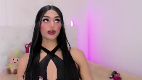 amal_baddel_ online show from October 2025 07:34:01 AM