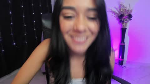 Amalia cruss online show from December 2024 05:26:02 AM