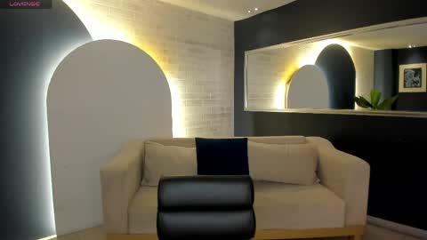 Amalia cruss online show from April 2026 08:06:02 PM