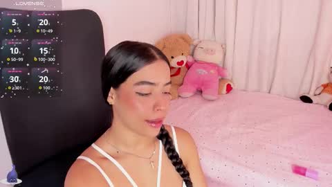 Snapshot of amaliaandrade chatting on October 2025 05:06:01 AM Amalia real MIA online show from October 2025 05:06:01 AM