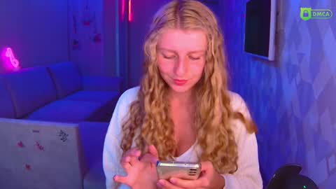 Snapshot of amaliaqueen999 chatting on September 2025 02:44:01 PM Amalia online show from September 2025 02:44:01 PM