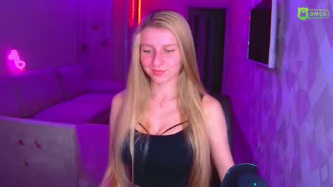 Amalia online show from November 2025 03:00:02 PM