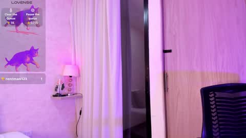 Luisa online show from January 2025 03:05:02 AM