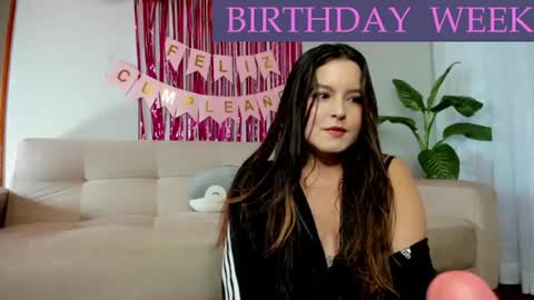 Snapshot of amanda_callum_ chatting on June 2026 12:58:01 PM Katha online show from June 2026 12:58:01 PM