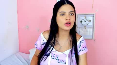 Thalia online show from November 2025 04:43:02 AM