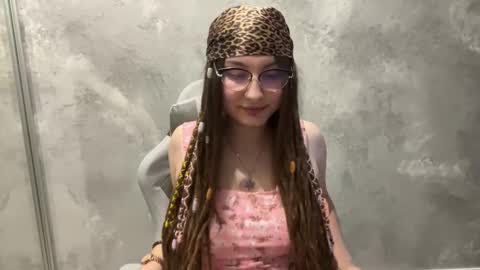 Amanda online show from March 2026 09:26:01 AM