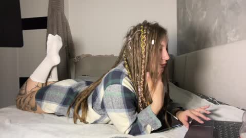 Amanda online show from April 2026 08:06:01 PM