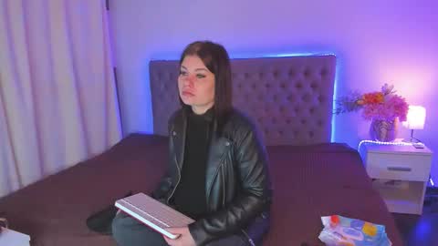 Amanda online show from April 2026 04:49:02 AM