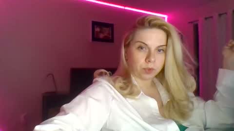 Amanda online show from December 2025 06:30:02 AM