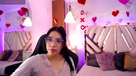 Snapshot of amara_davis1 chatting on April 2026 02:38:02 AM amara_davis1 online show from April 2026 02:38:02 AM
