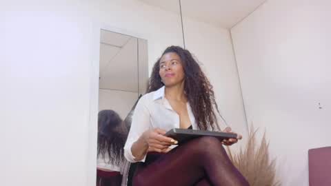 Snapshot of amara_vex chatting on July 2026 12:36:02 PM amara_vex online show from July 2026 12:36:02 PM