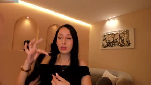 Amara Di online show from April 2026 11:13:01 AM