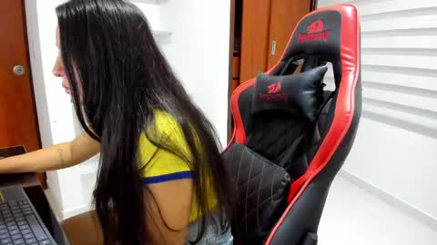 Snapshot of amaranta69_cam chatting on February 2025 05:47:02 AM AMARANTA online show from February 2025 05:47:02 AM