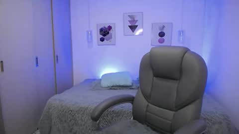 Amarantha online show from February 2026 12:21:01 PM