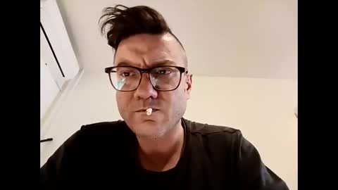 amaras5 online show from April 2026 12:53:01 AM