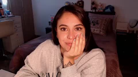 Mila  online show from February 2026 03:27:01 AM